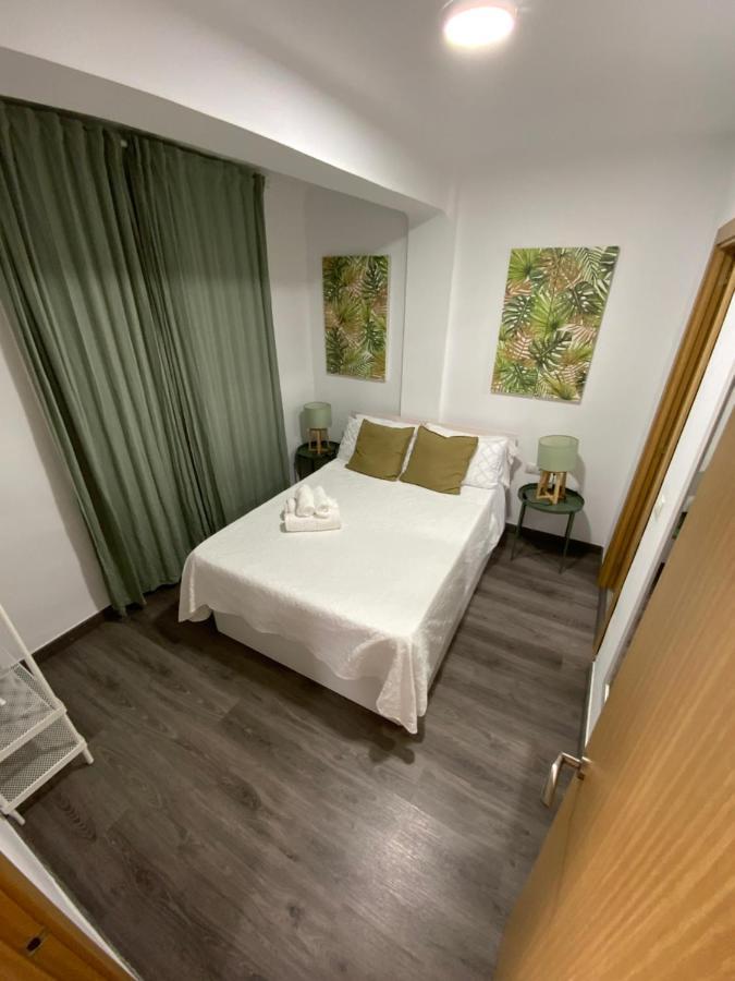Mendoza Apartamentos Malaga Luaran gambar